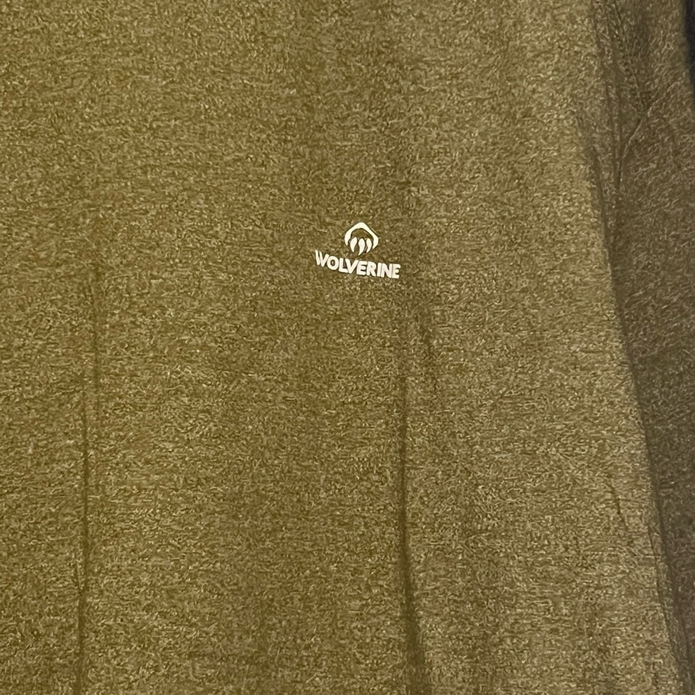 Men’s Wolverine shirts size XL - Picture 2 of 5